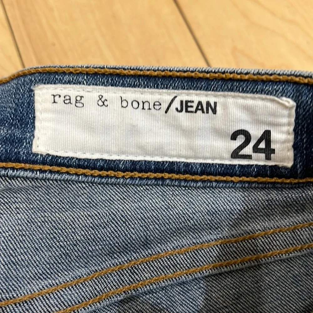 Rag and Bone Step Hem Jeans Sz 24 - Picture 4 of 16